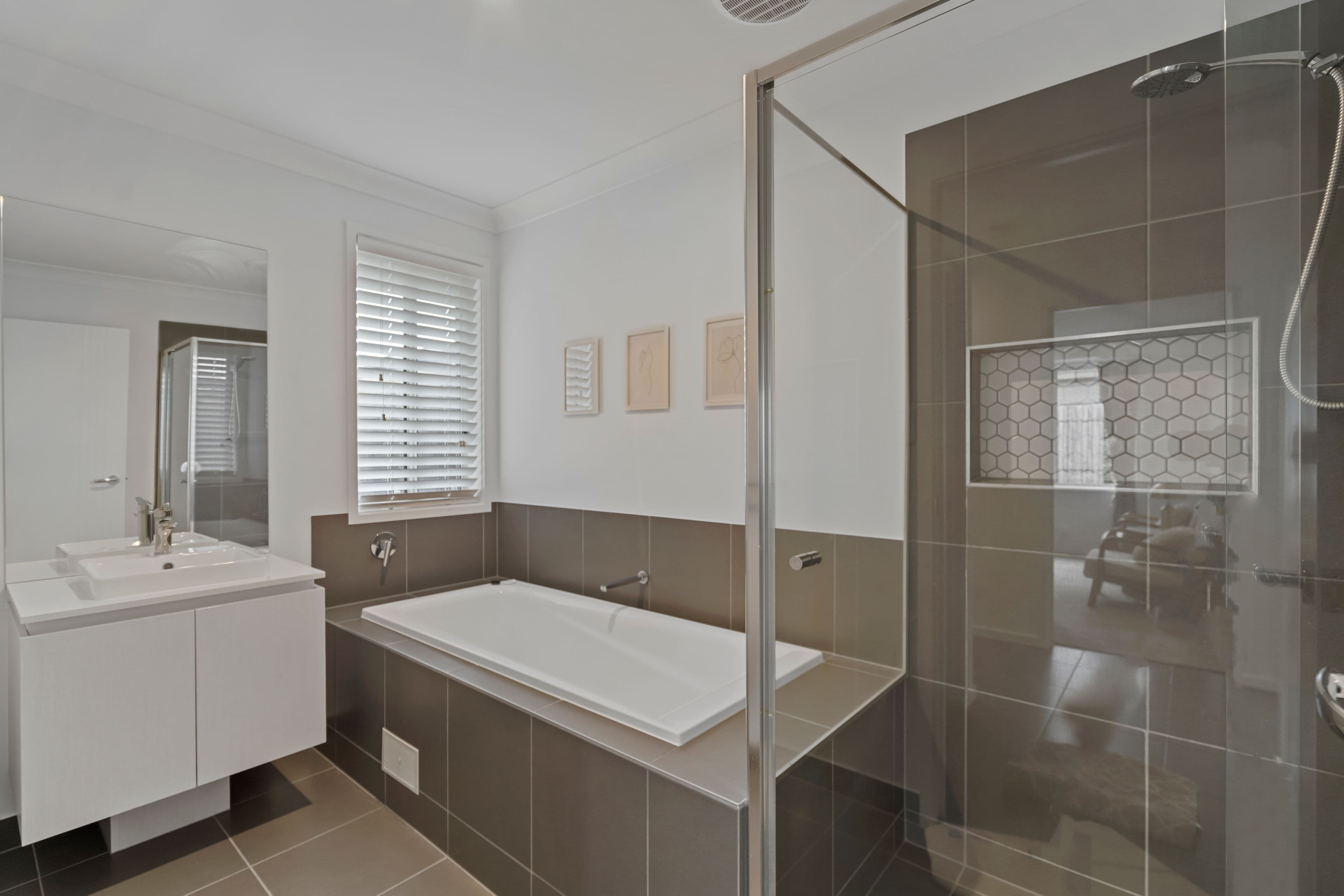 37 Kourounis Street, Logan Reserve QLD 4133, Logan Reserve - Thumbnail 8