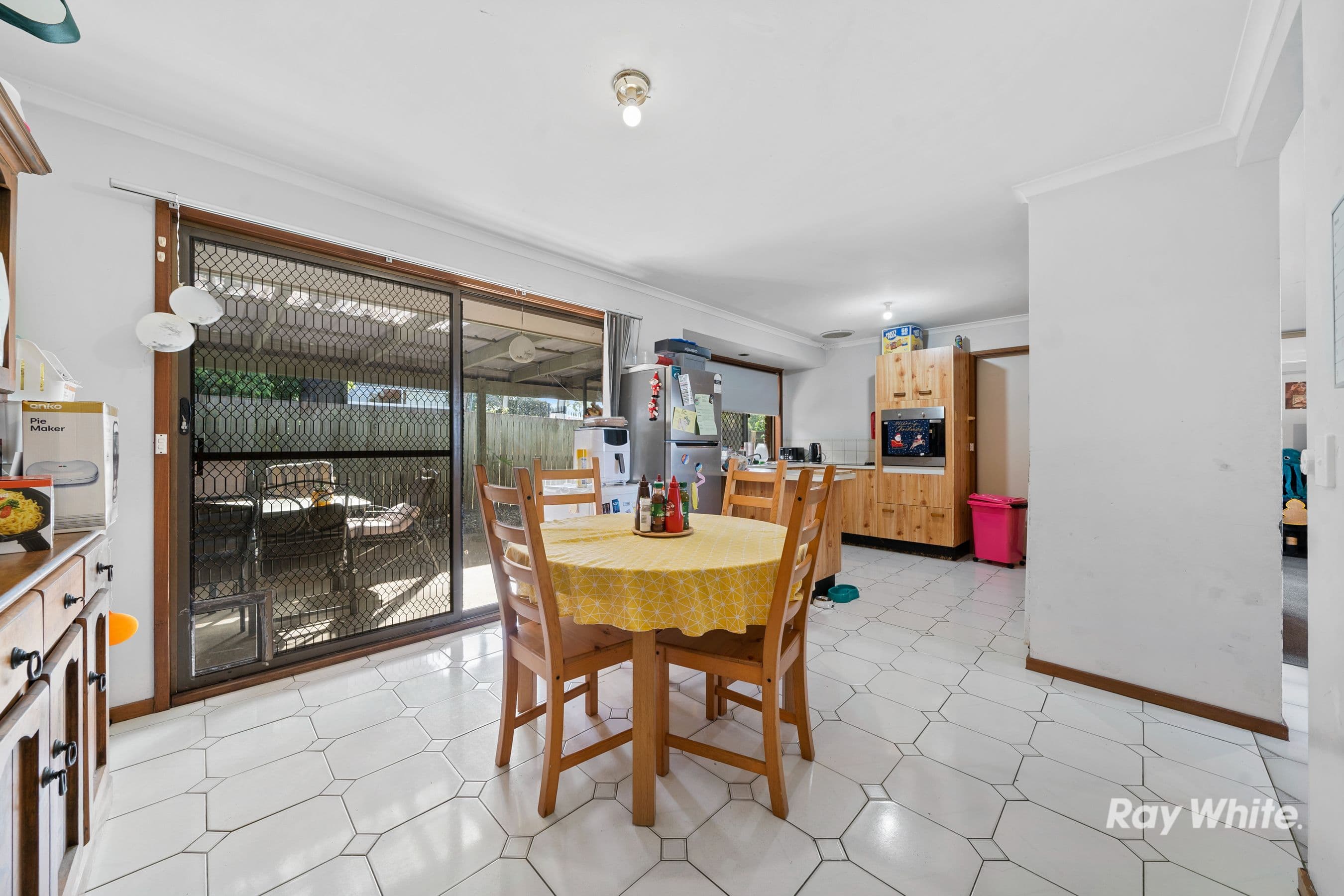 40 Emerald Drive, Regents Park QLD 4118, Regents Park - Thumbnail 6
