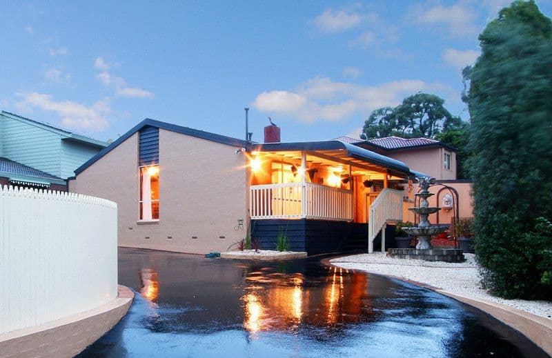 18 Batterbee Drive, MOOROOLBARK VIC 3138, Mooroolbark - Thumbnail 3