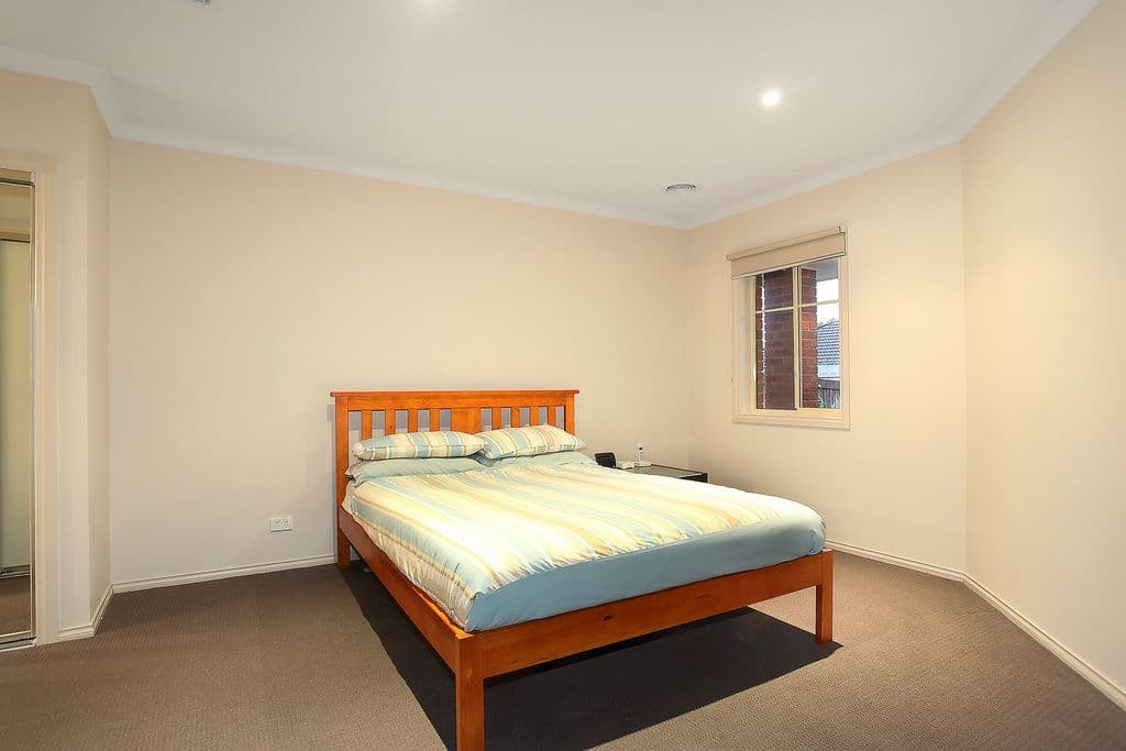 16 Churchill Avenue, CHADSTONE VIC 3148, Chadstone - Thumbnail 5