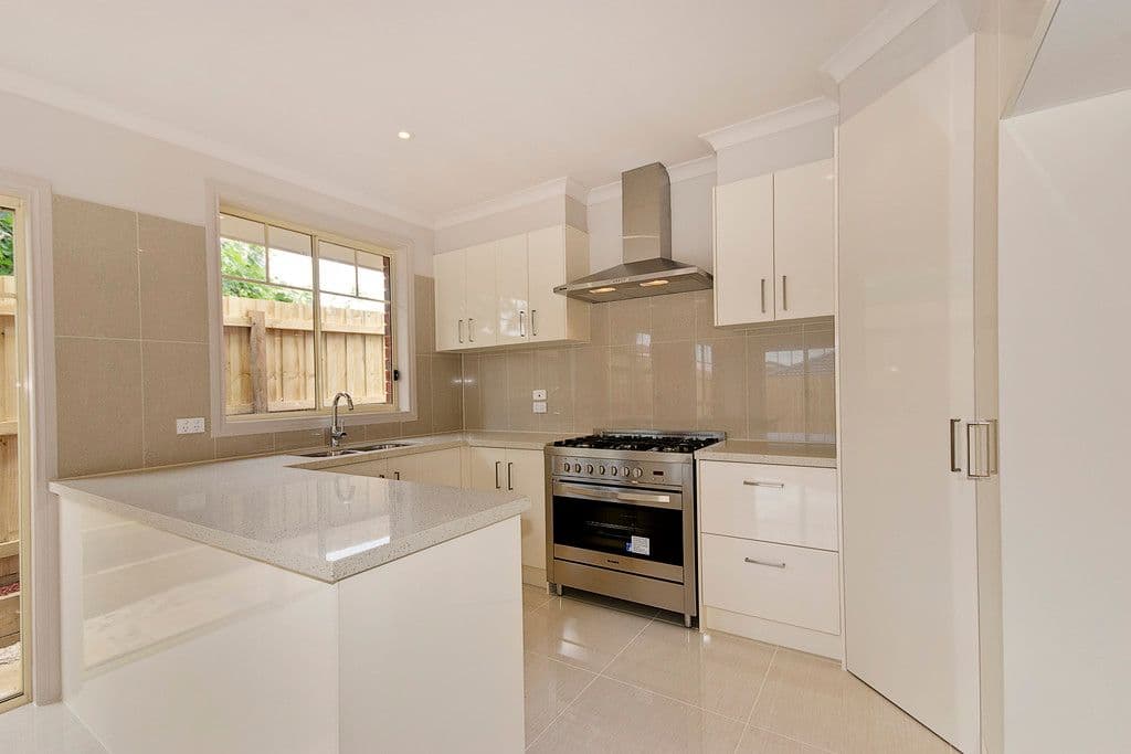 16 Churchill Avenue, CHADSTONE VIC 3148, Chadstone - Thumbnail 8