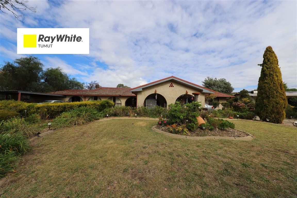 8 Shelley Street, Tumut NSW 2720, Tumut - Image 1