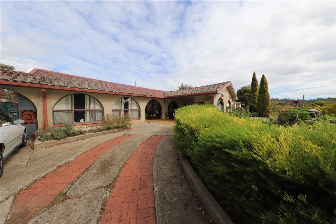 8 Shelley Street, Tumut NSW 2720, Tumut - Thumbnail 2