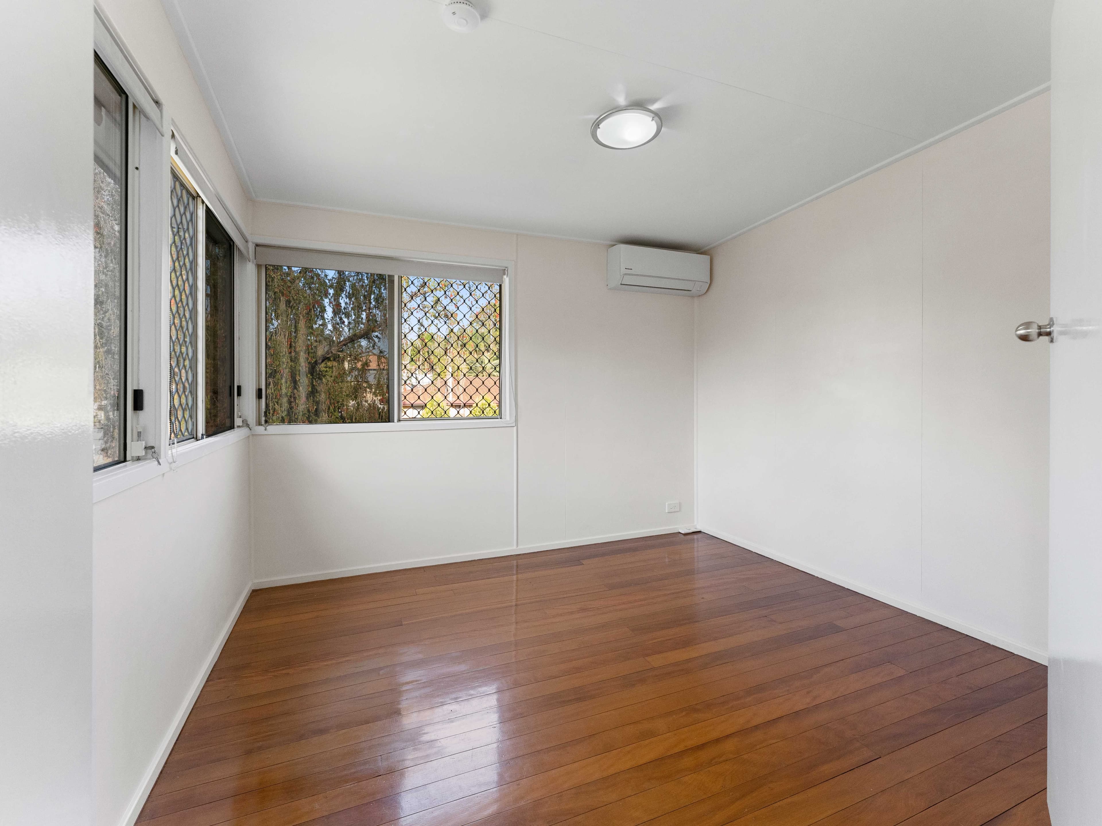 6 Perry Street, Churchill QLD 4305, Churchill - Thumbnail 8