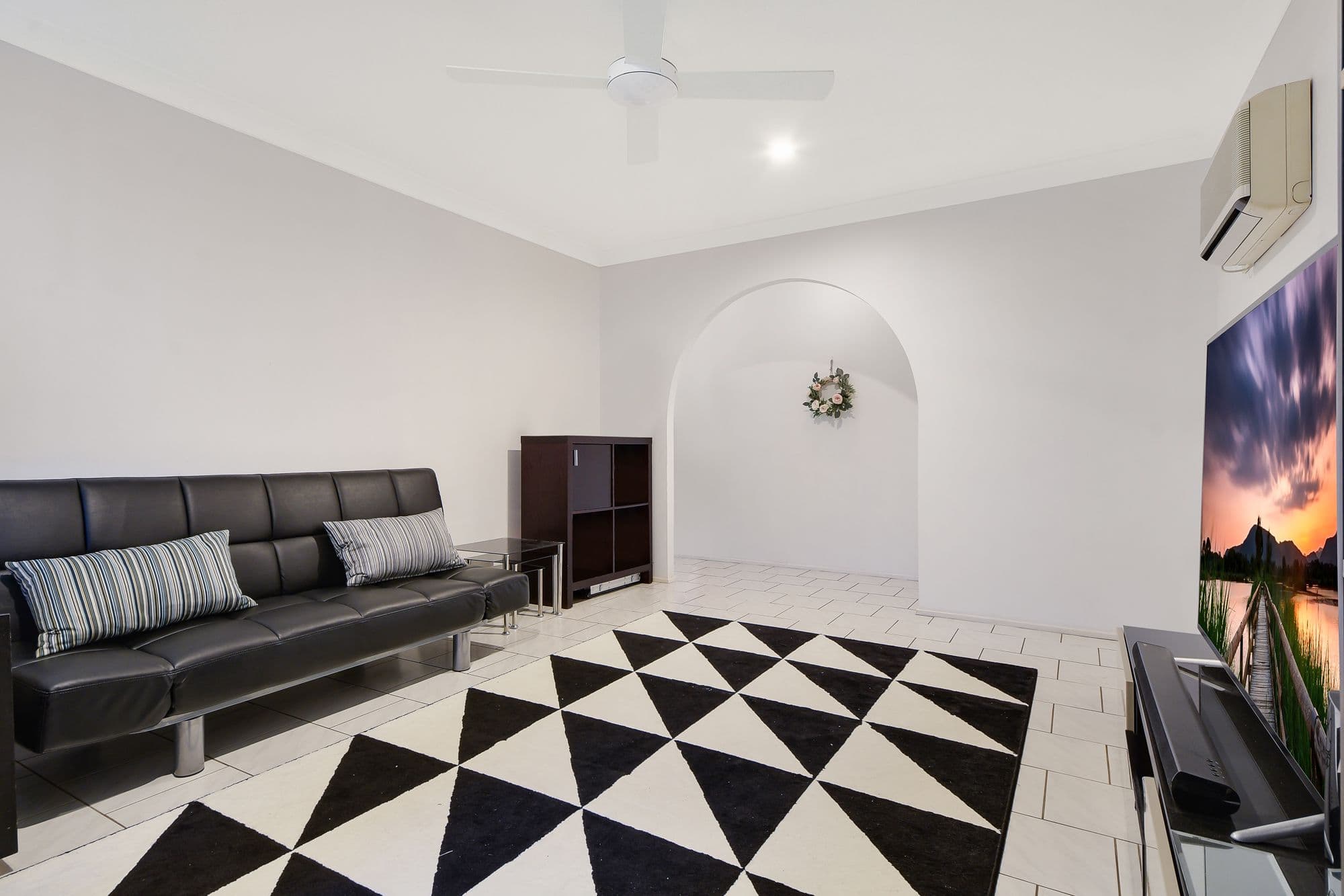 40 Zeolite Place, Eagle Vale - Thumbnail 2