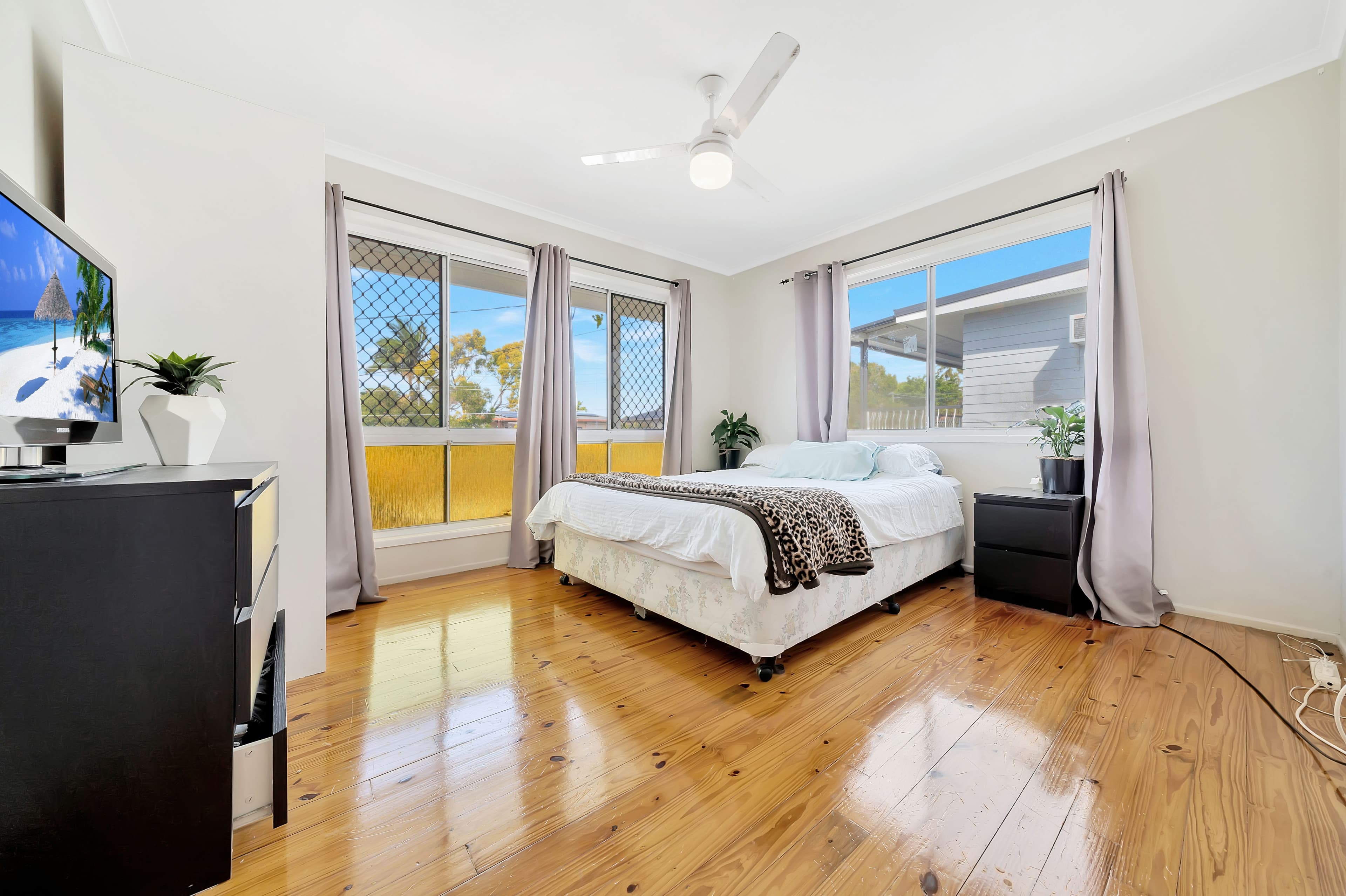 8 Hannam Street, Woodridge QLD 4114, Woodridge - Thumbnail 4