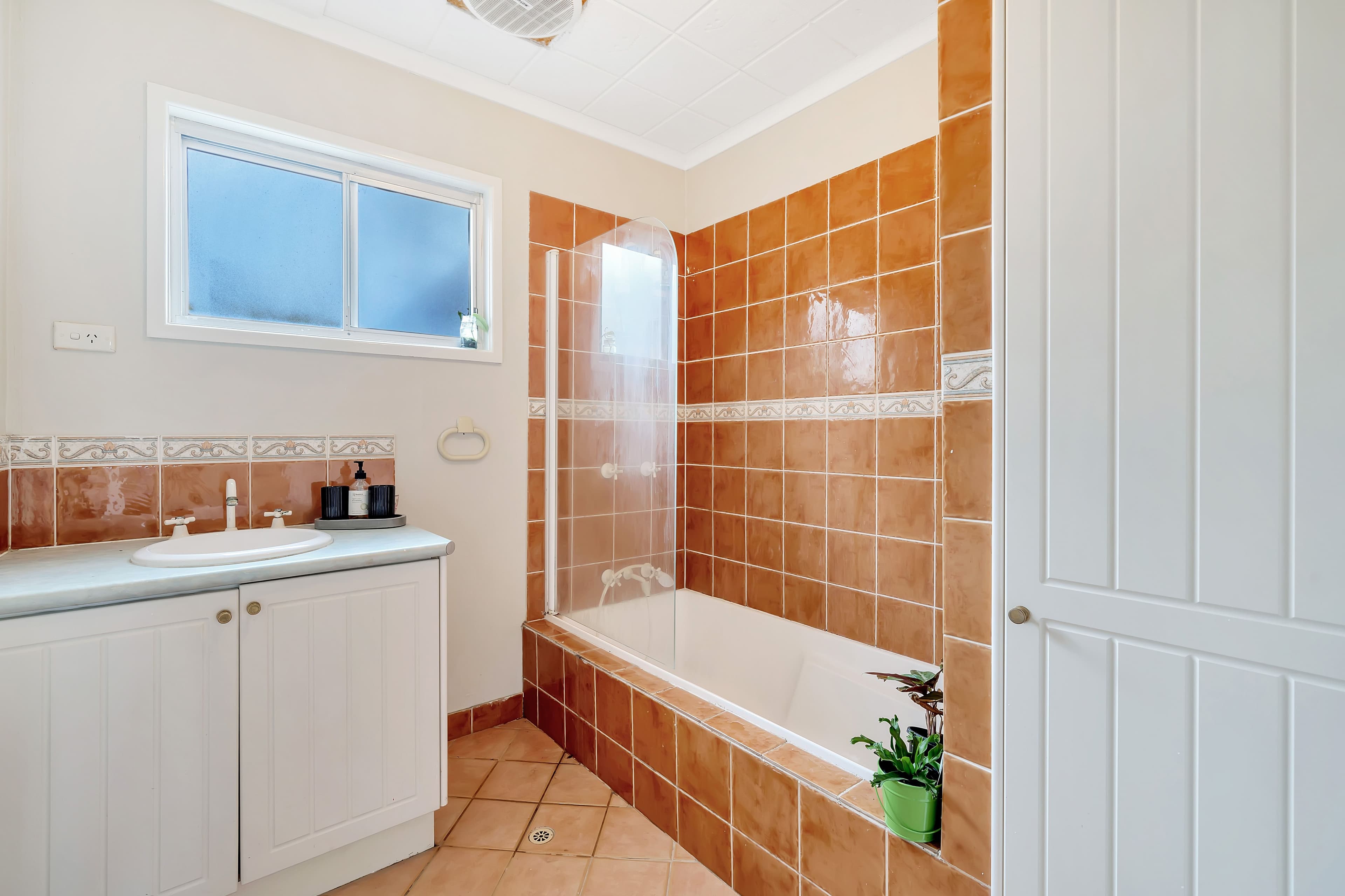 8 Hannam Street, Woodridge QLD 4114, Woodridge - Thumbnail 6