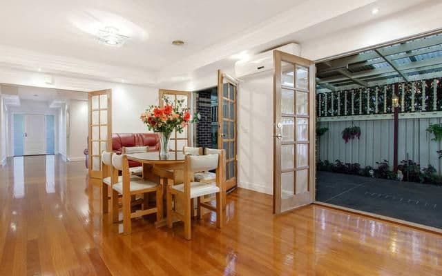 14 Abbington Crescent, Caroline Springs VIC 3023, Caroline Springs - Thumbnail 3