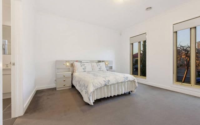 14 Abbington Crescent, Caroline Springs VIC 3023, Caroline Springs - Thumbnail 8