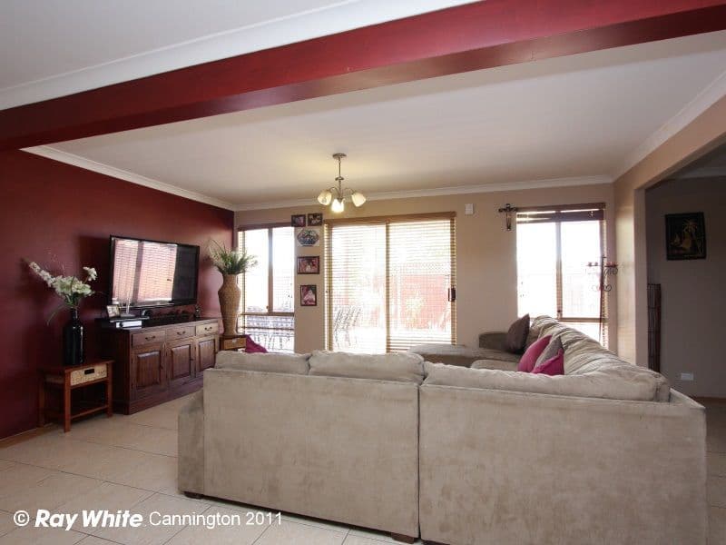 122  Centre Street, QUEENS PARK WA 6107, Queens Park - Thumbnail 6