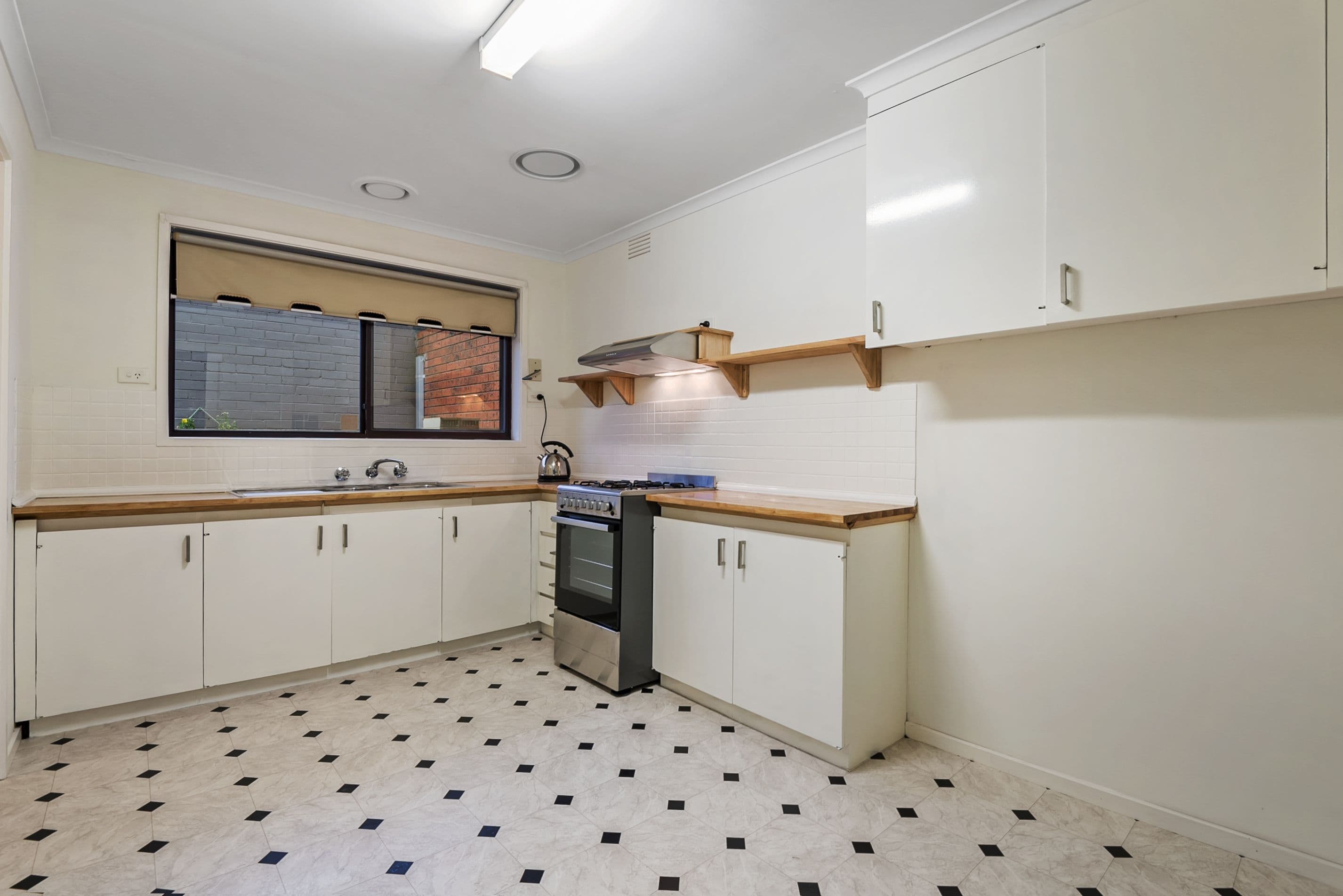18 Duffy Street, Reservoir VIC 3073, Reservoir - Thumbnail 5