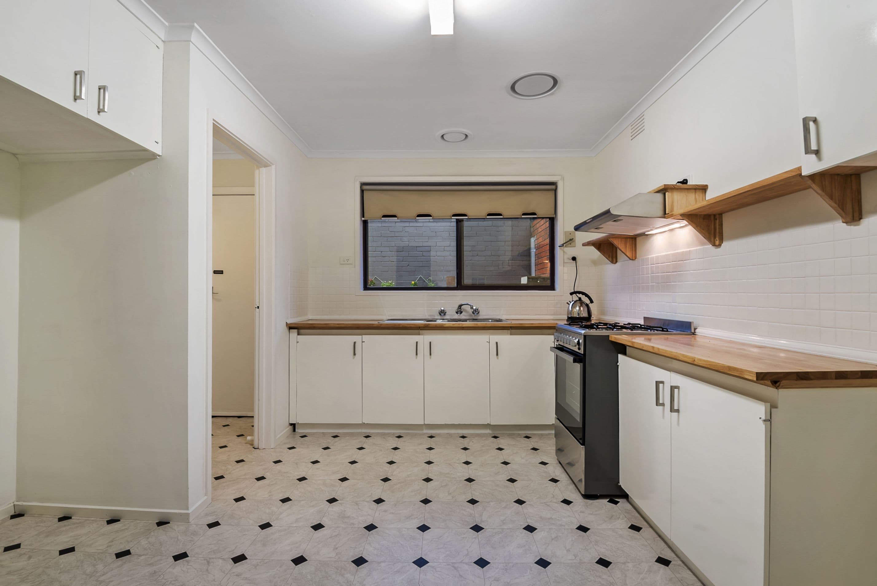 18 Duffy Street, Reservoir VIC 3073, Reservoir - Thumbnail 6