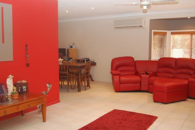 11  Widewood Court, HERITAGE PARK QLD 4118, Heritage Park - Thumbnail 2