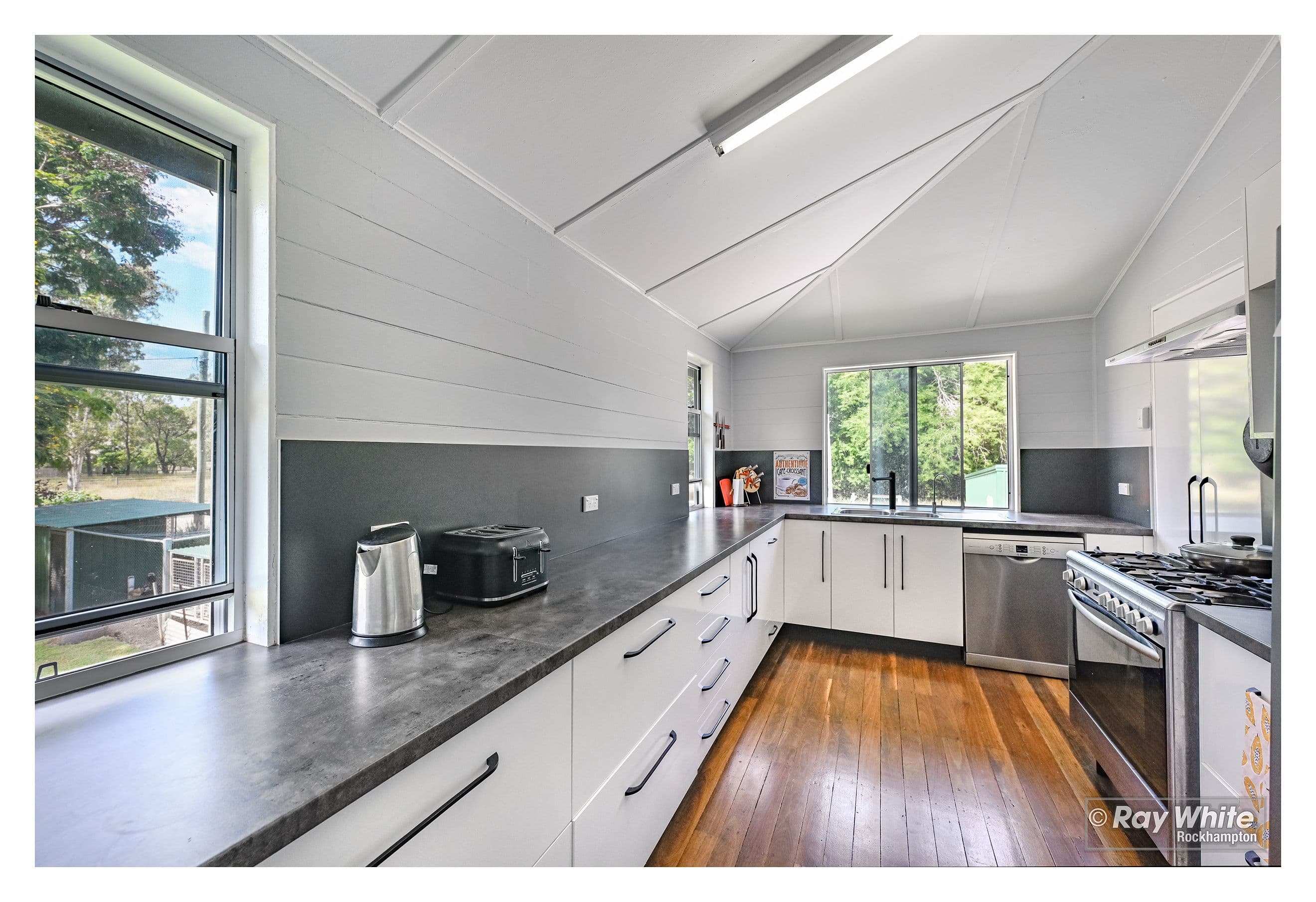 2 Auckland Street, Yaamba QLD 4704, Yaamba - Thumbnail 5