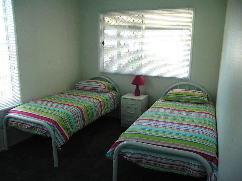 12 Broadwater Avenue, MAROOCHYDORE QLD 4558, Maroochydore - Thumbnail 8