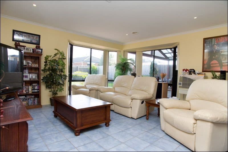 5 Glama Court, ROXBURGH PARK VIC 3064, Roxburgh Park - Thumbnail 2