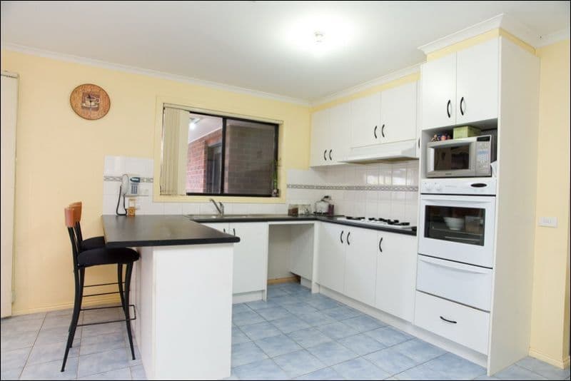 5 Glama Court, ROXBURGH PARK VIC 3064, Roxburgh Park - Thumbnail 3