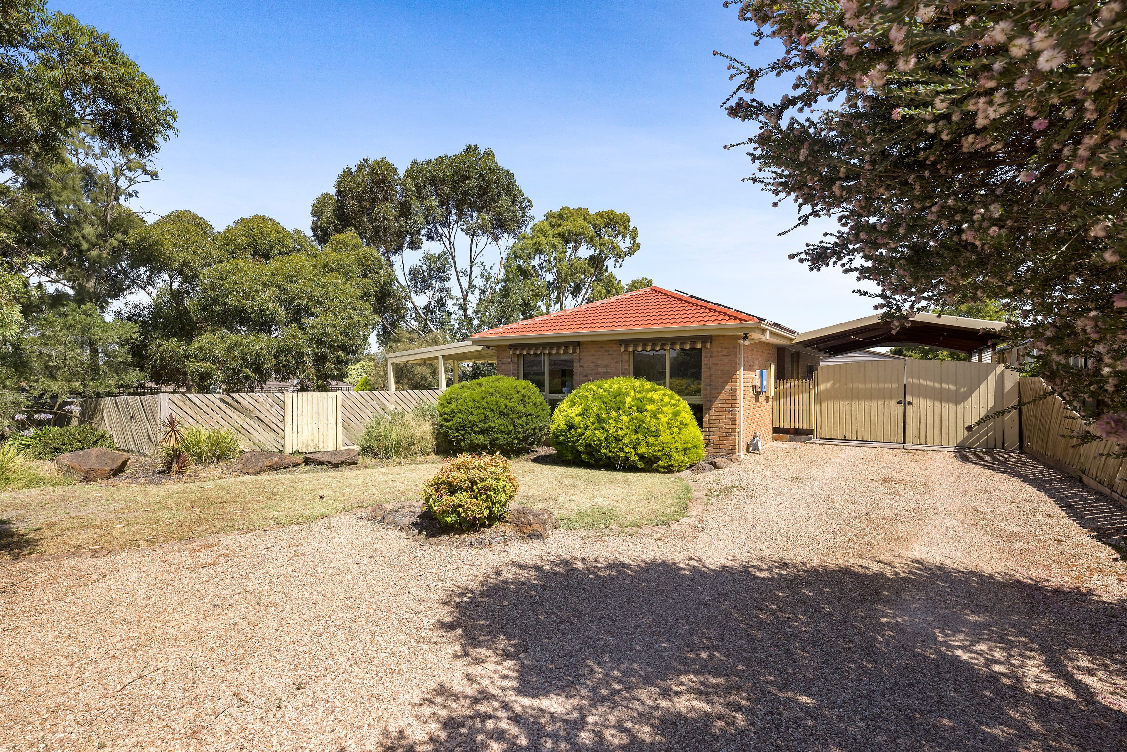 1 Harvard Court, Sunbury VIC 3429, Sunbury - Thumbnail 6