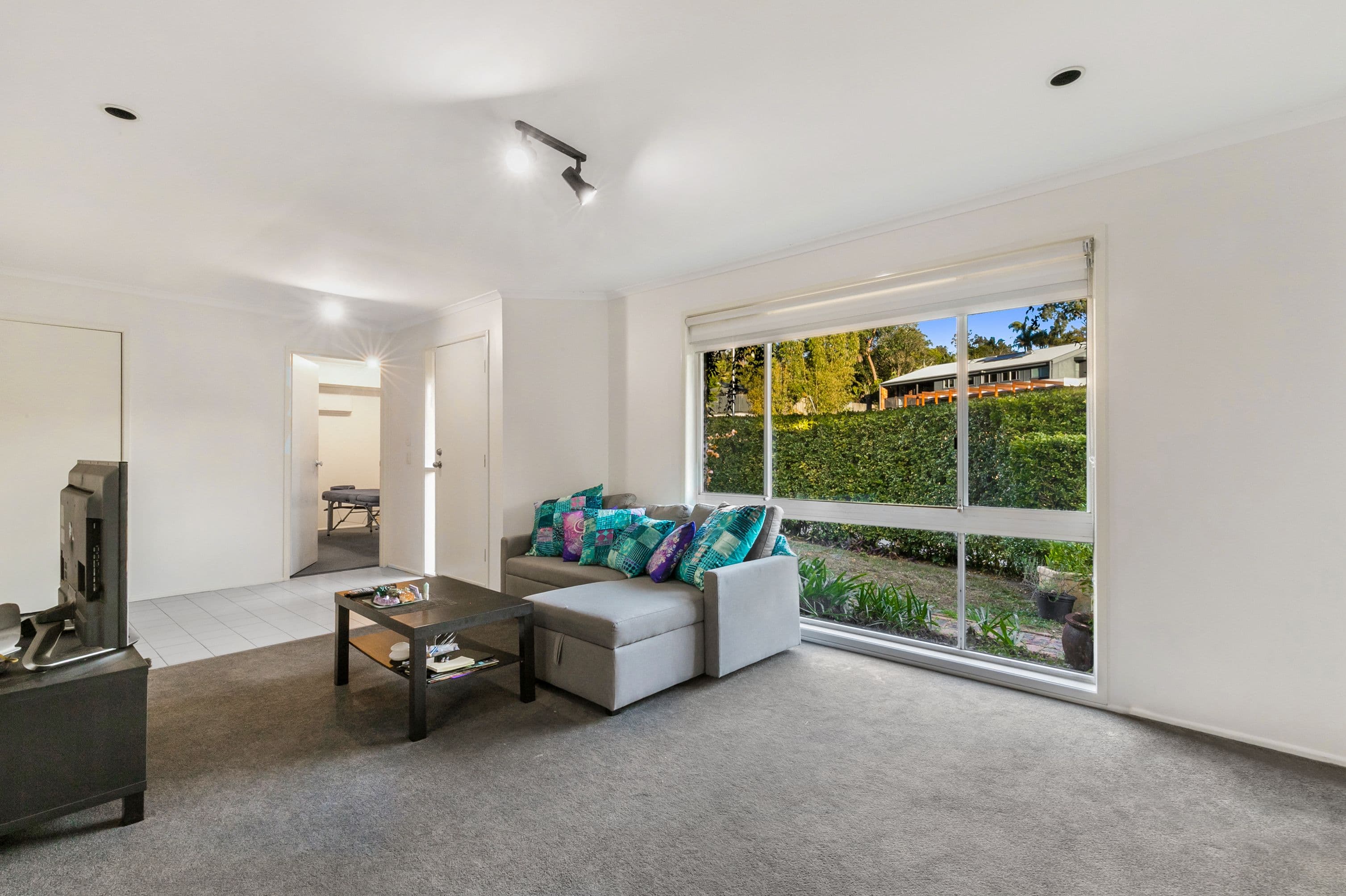 23 Wyndarra Street, Kenmore QLD 4069, Kenmore - Thumbnail 4