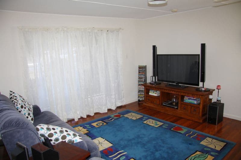 24 Nymphaea Street, EVERTON HILLS QLD 4053, Everton Hills - Thumbnail 2