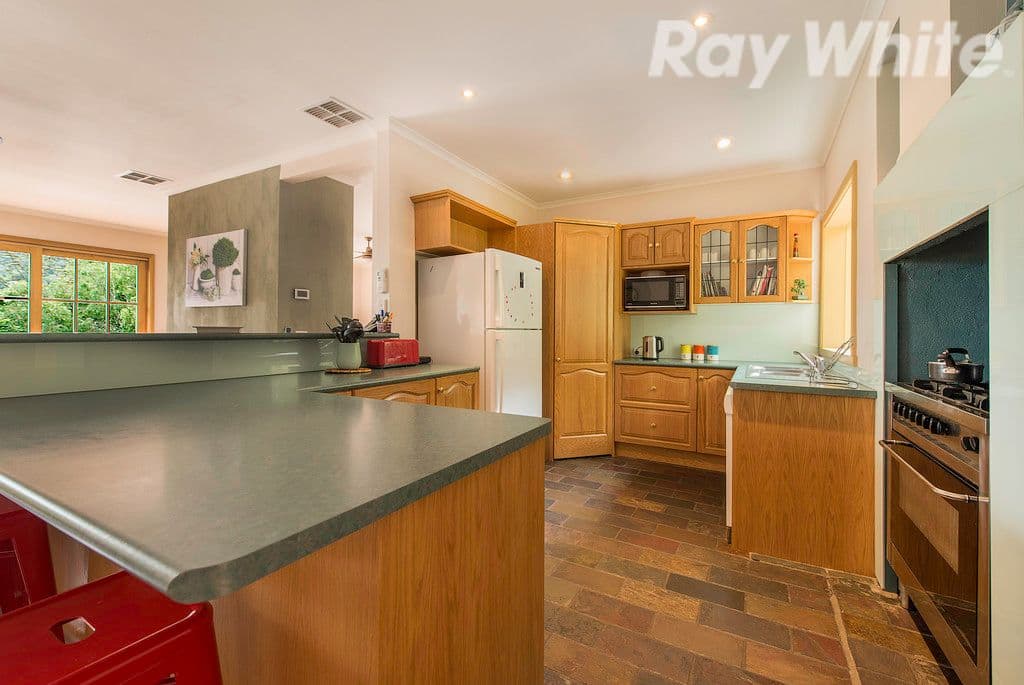 28 Ferndale Road, Upper Ferntree Gully VIC 3156, Upper Ferntree Gully - Thumbnail 4