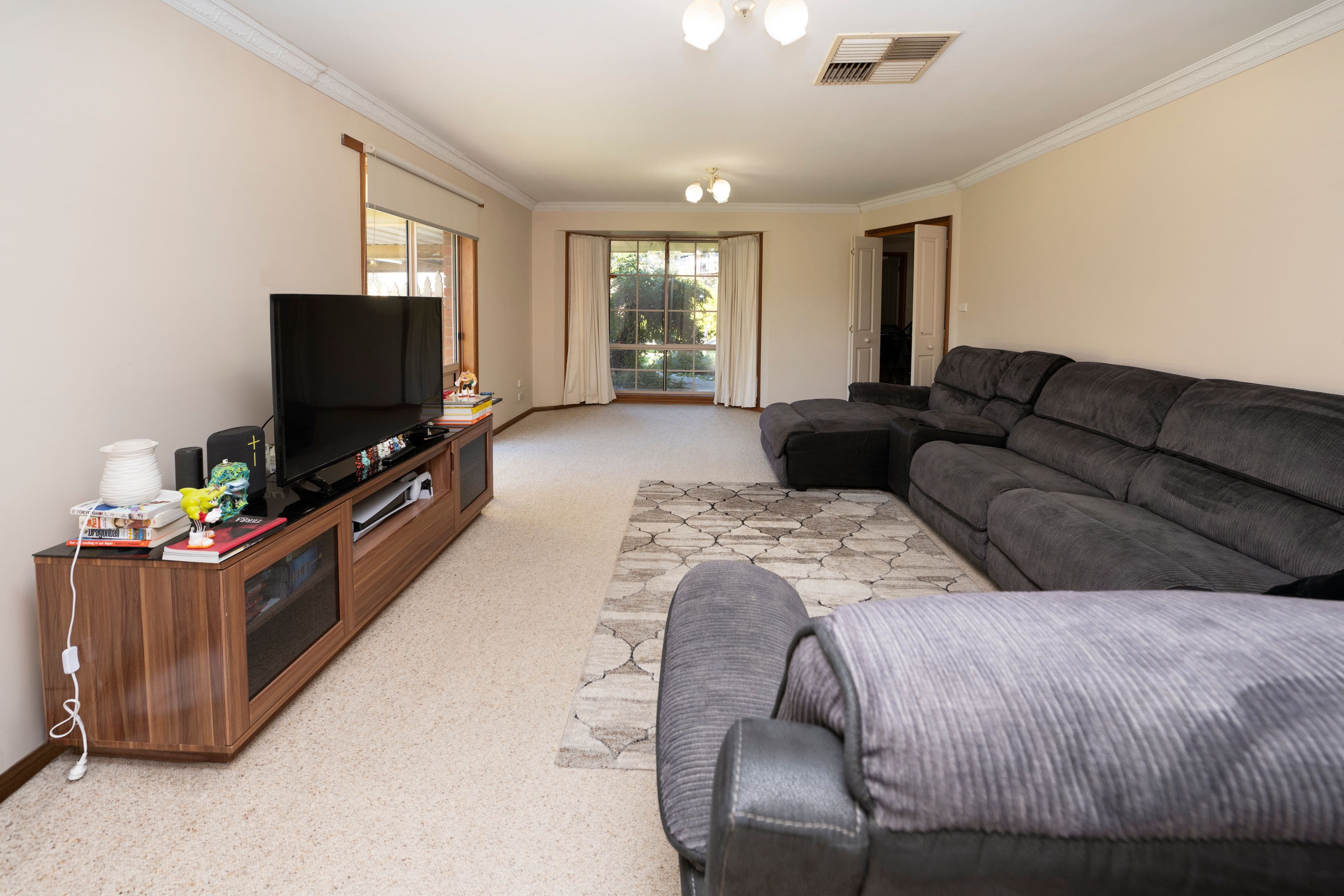 10 Parkview Drive, Swan Hill VIC 3585, Swan Hill - Thumbnail 3