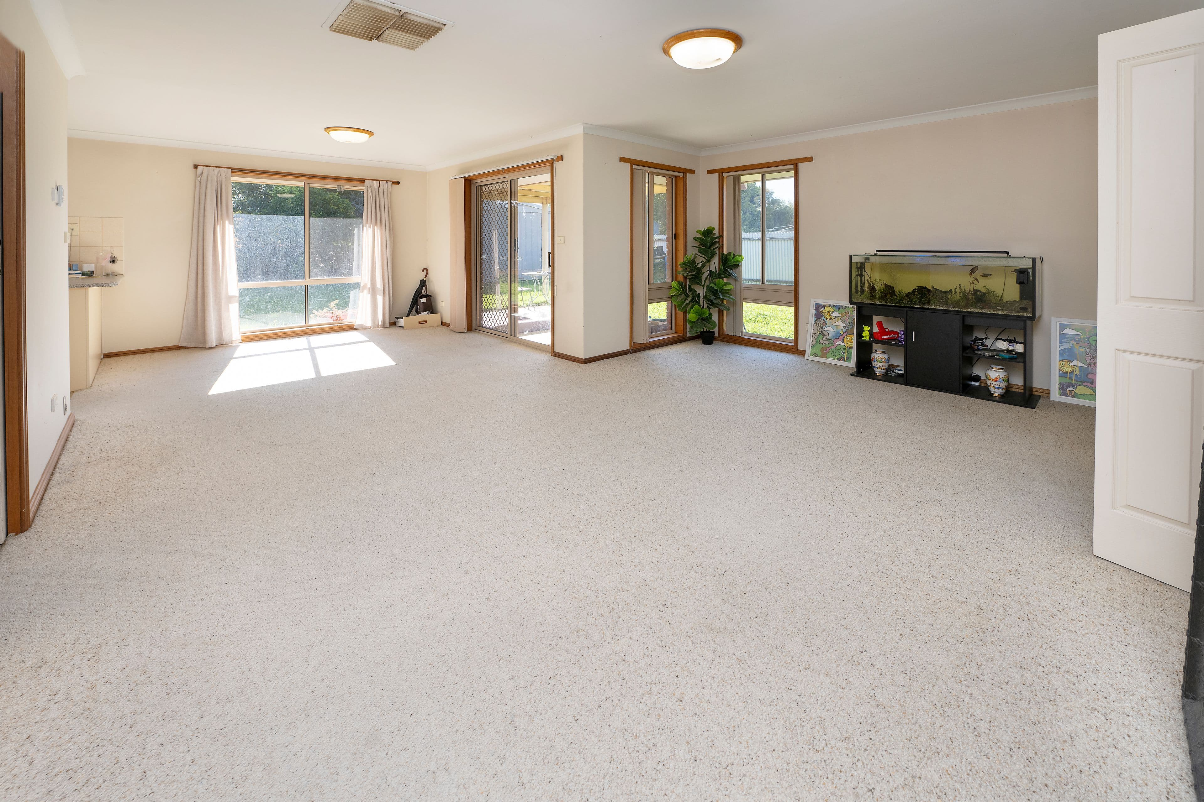 10 Parkview Drive, Swan Hill VIC 3585, Swan Hill - Thumbnail 5
