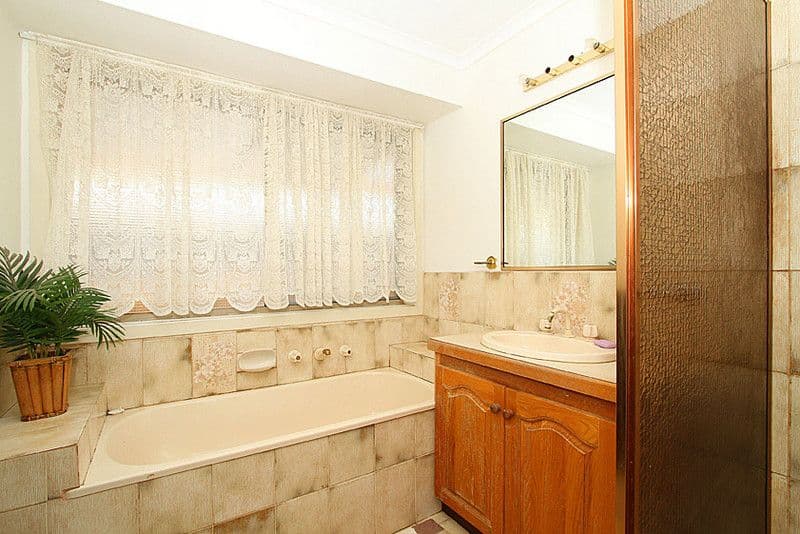3 James Ruse Court, MILL PARK VIC 3082, Mill Park - Thumbnail 6