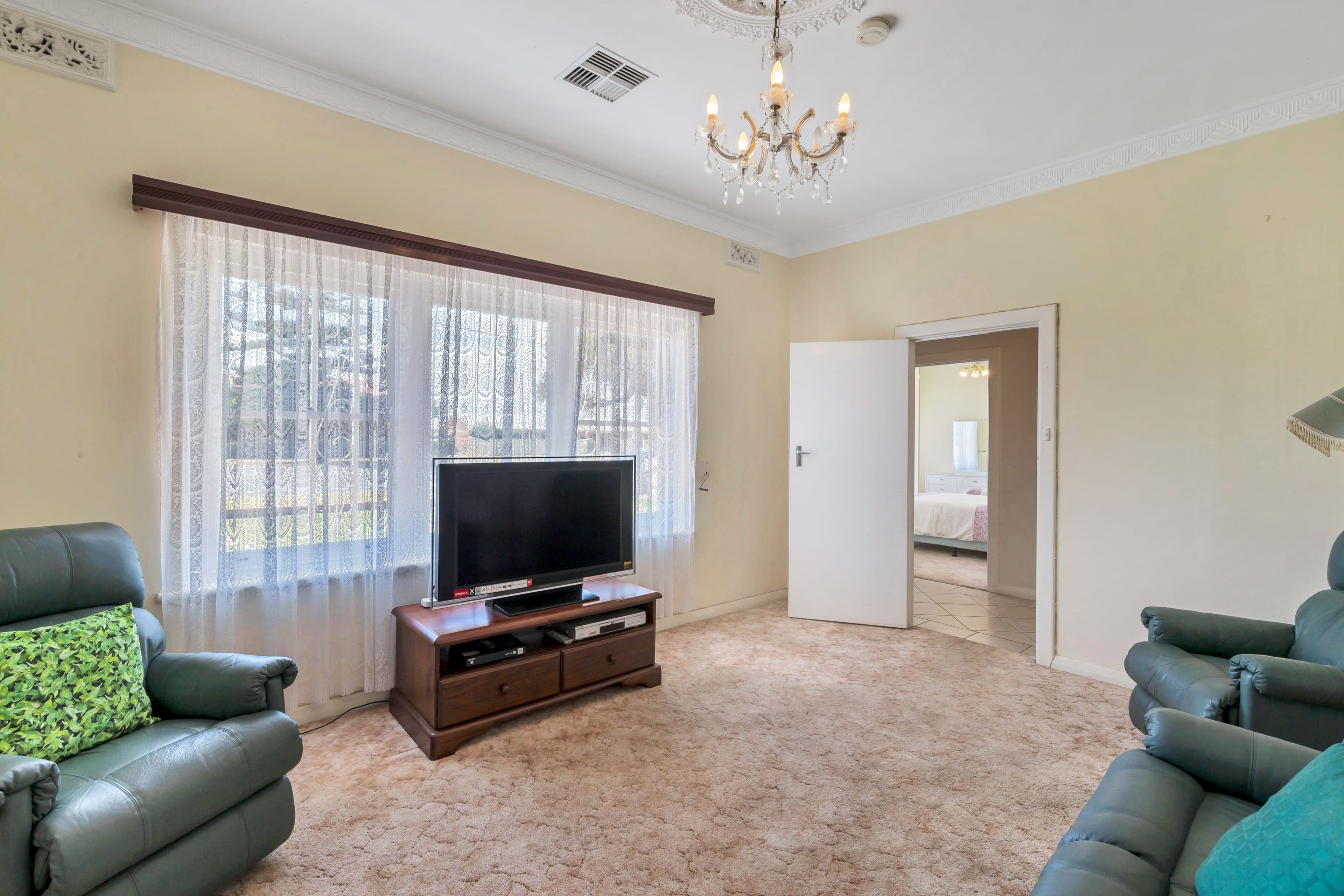 315 Victoria Road, Largs North SA 5016, Largs North - Thumbnail 3