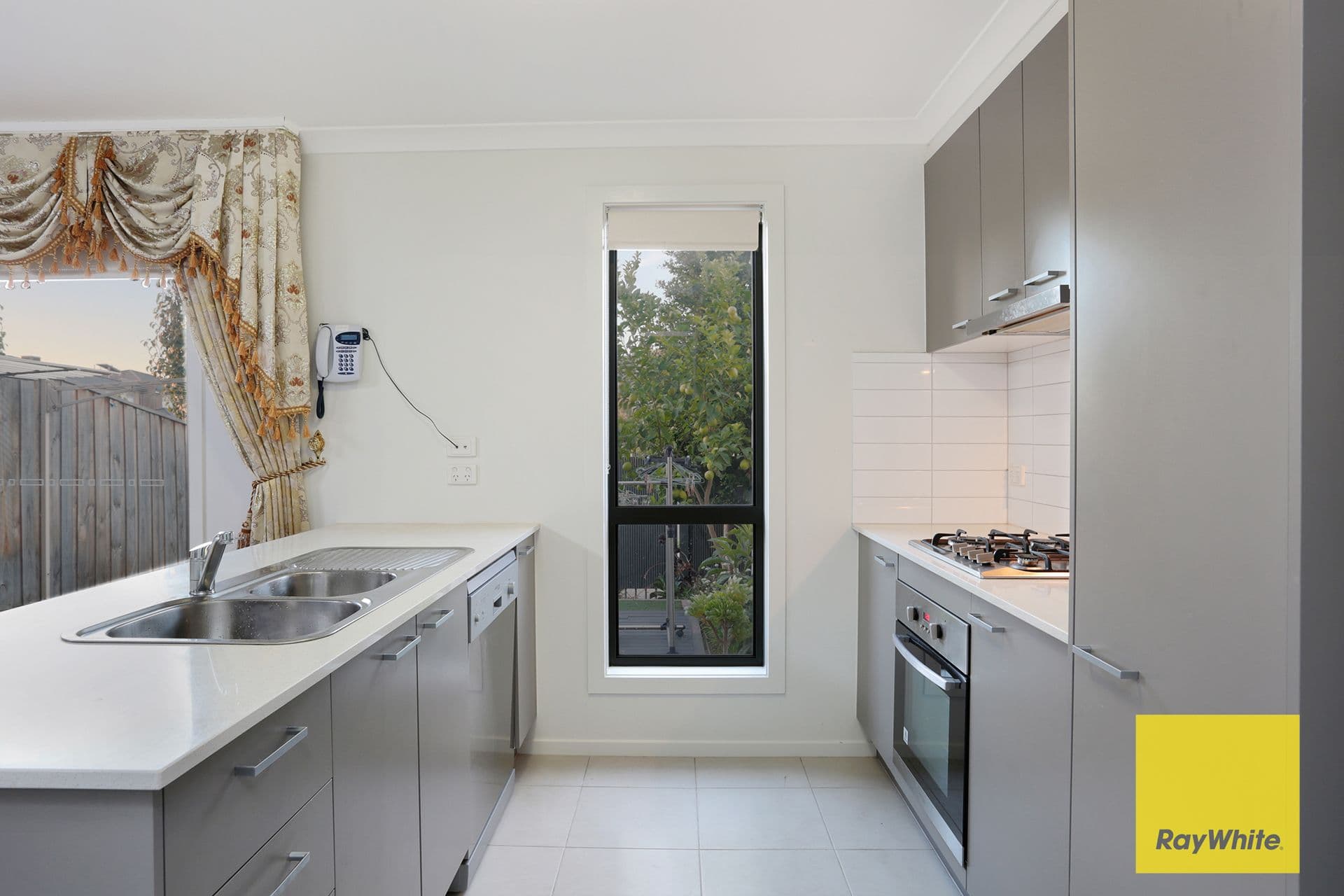 11 Chapel Street, Point Cook VIC 3030, Point Cook - Thumbnail 7