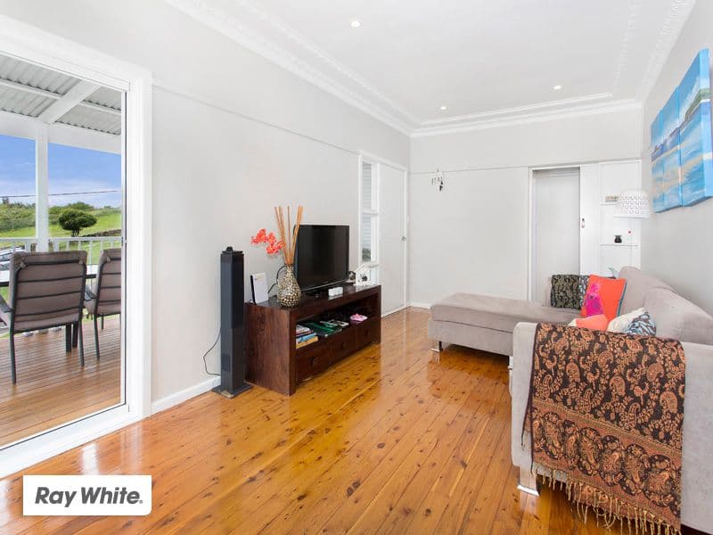 16 Hutchinson Street, Kiama NSW 2533, Kiama - Thumbnail 2