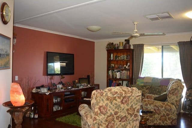 92 Rose Street, Blackall QLD 4472, Blackall - Thumbnail 8