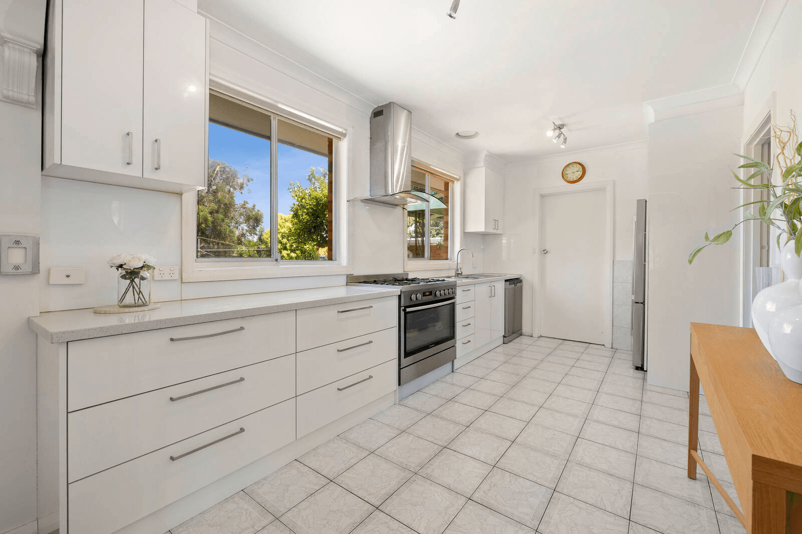 1 Davey Court, Springvale VIC 3171, Springvale - Thumbnail 3