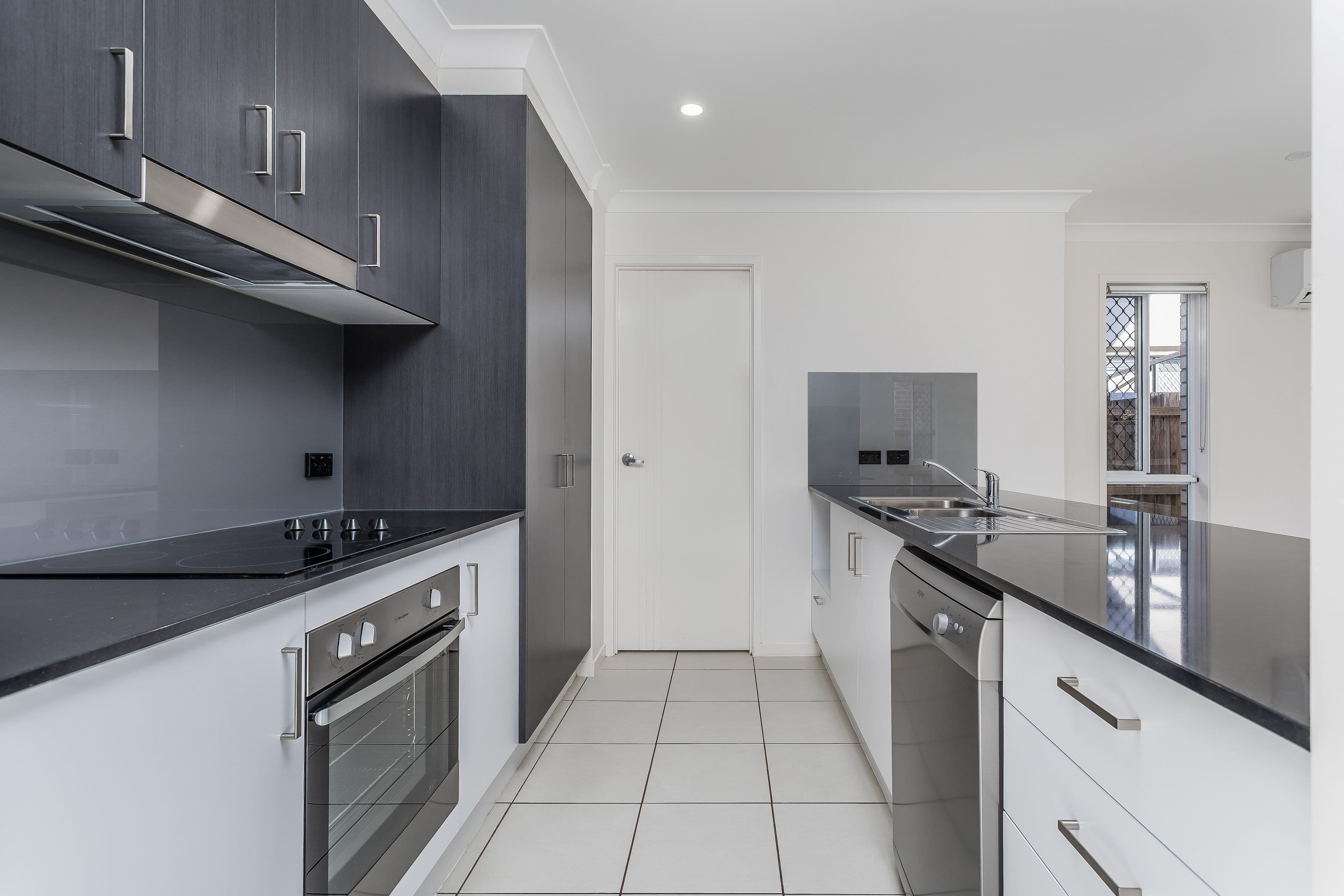 13 Basalt Street, North Lakes QLD 4509, North Lakes - Thumbnail 4