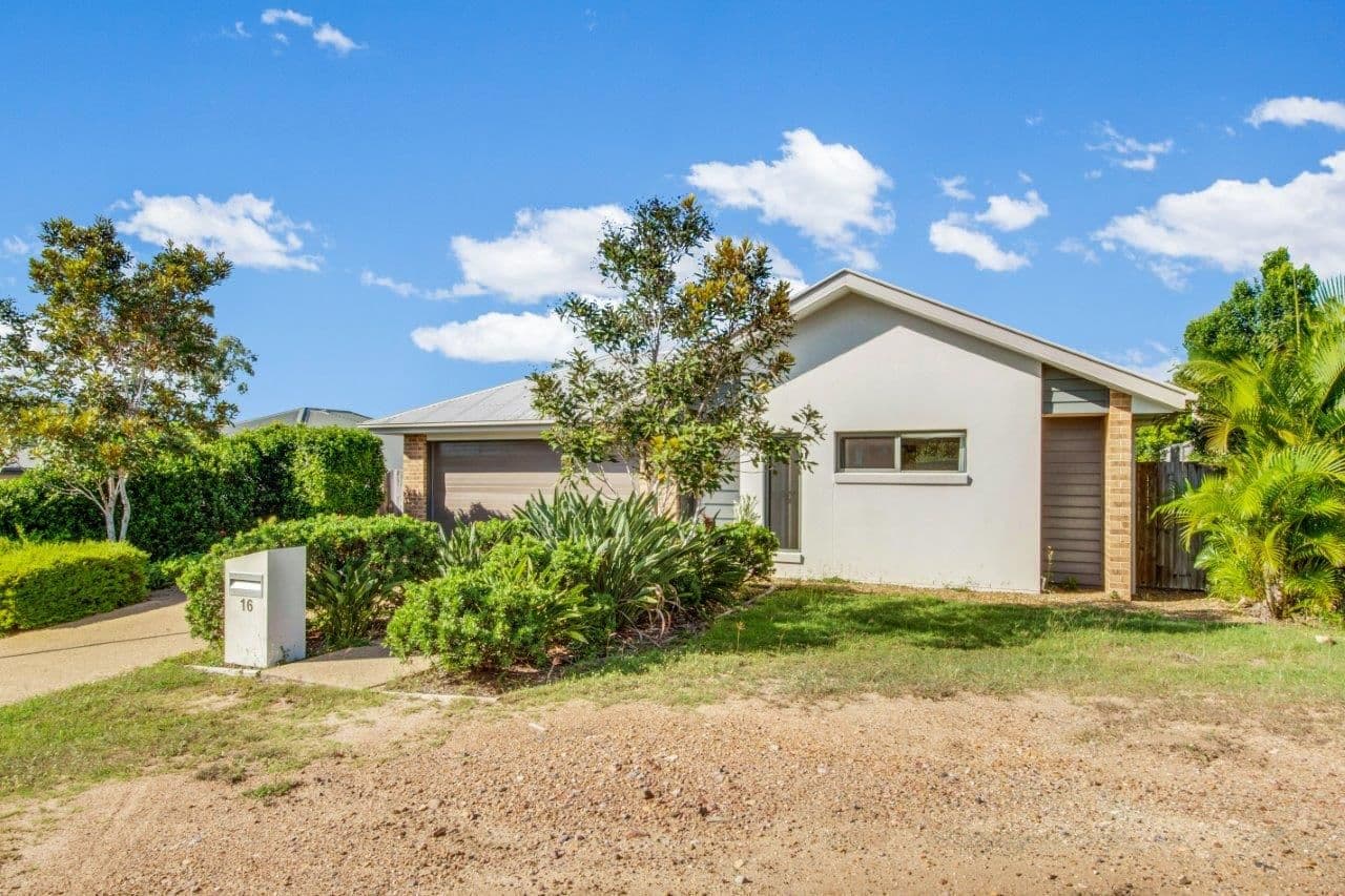 16 Telopea Place, New Auckland QLD 4680, New Auckland - Thumbnail 2