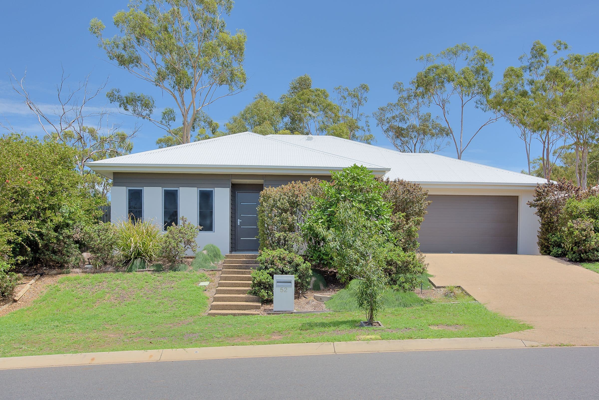 52 Iris Road, Kirkwood QLD 4680, Kirkwood - Image 1