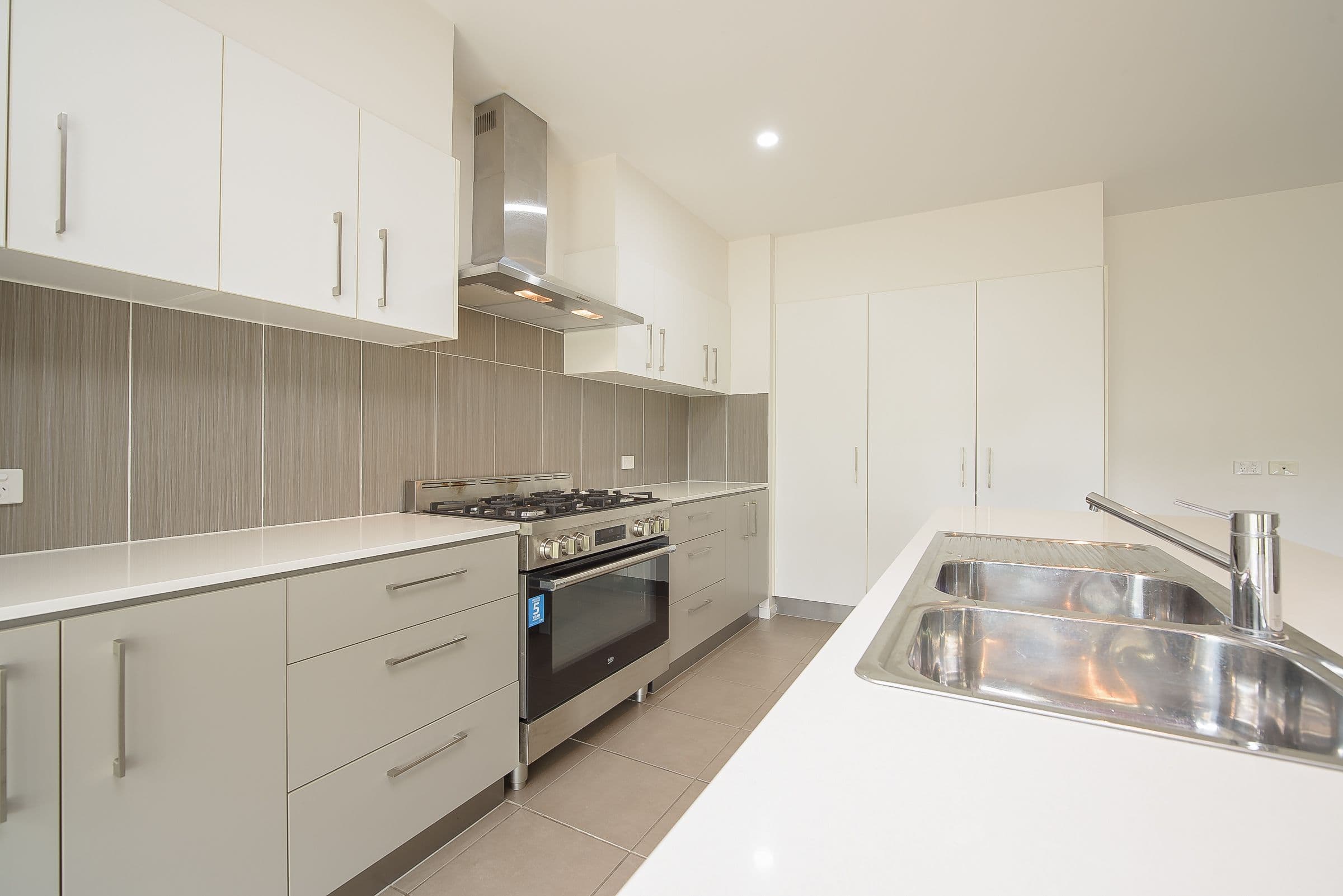 52 Iris Road, Kirkwood QLD 4680, Kirkwood - Thumbnail 5