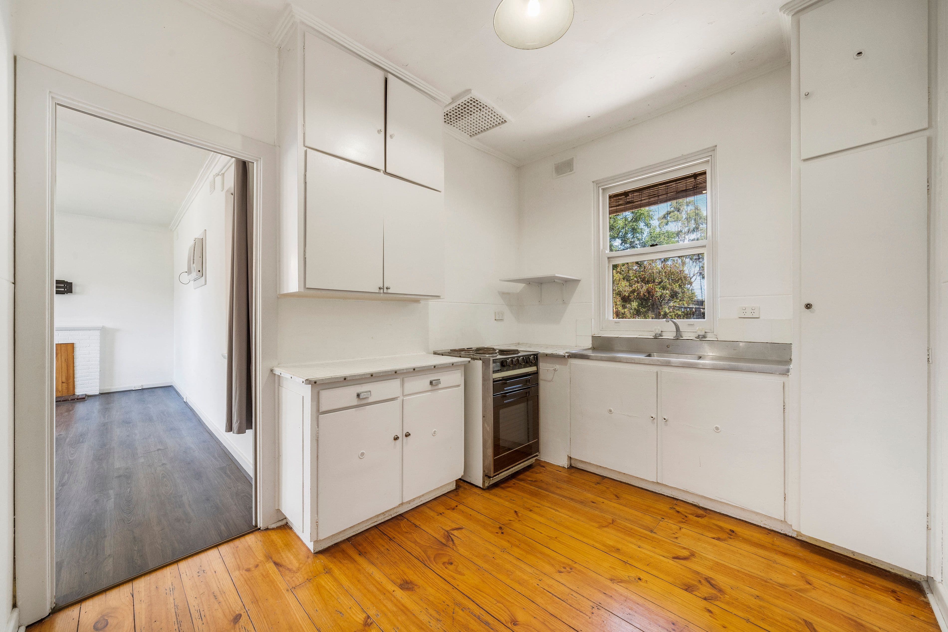 3 Balmoral Avenue, North Brighton SA 5048, North Brighton - Thumbnail 4
