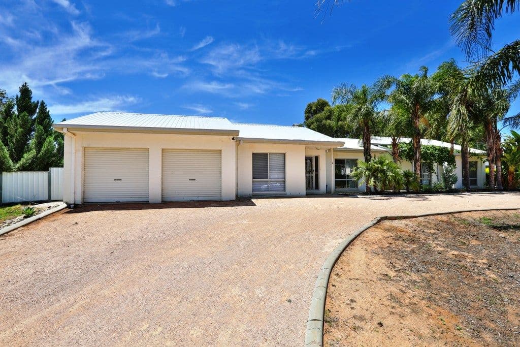 2 Hood Court, Mildura VIC 3500, Mildura - Thumbnail 2