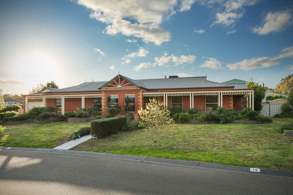 14 Penzance Avenue, Golden Square VIC 3555, Golden Square - Image 1