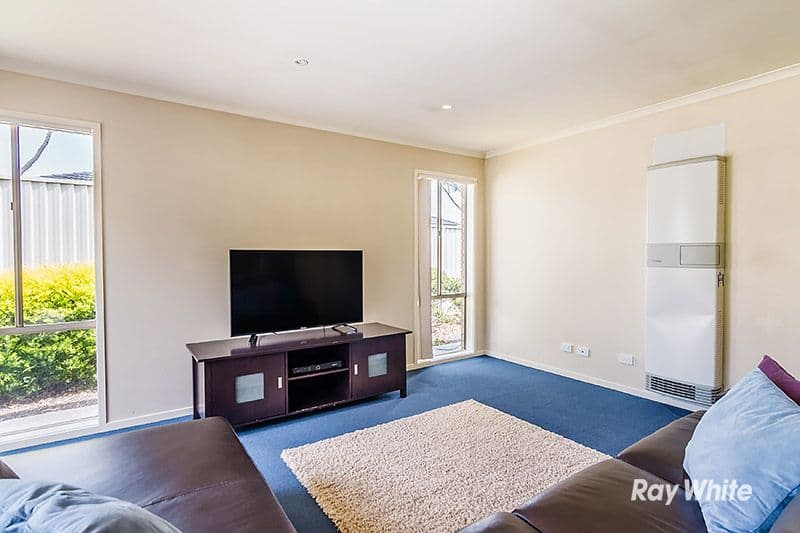 58 Scotsdale Drive, Cranbourne East VIC 3977, Cranbourne East - Thumbnail 3
