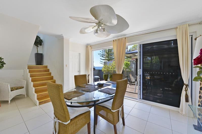 8 Augusta Road, MANLY NSW 2095, Manly - Thumbnail 2
