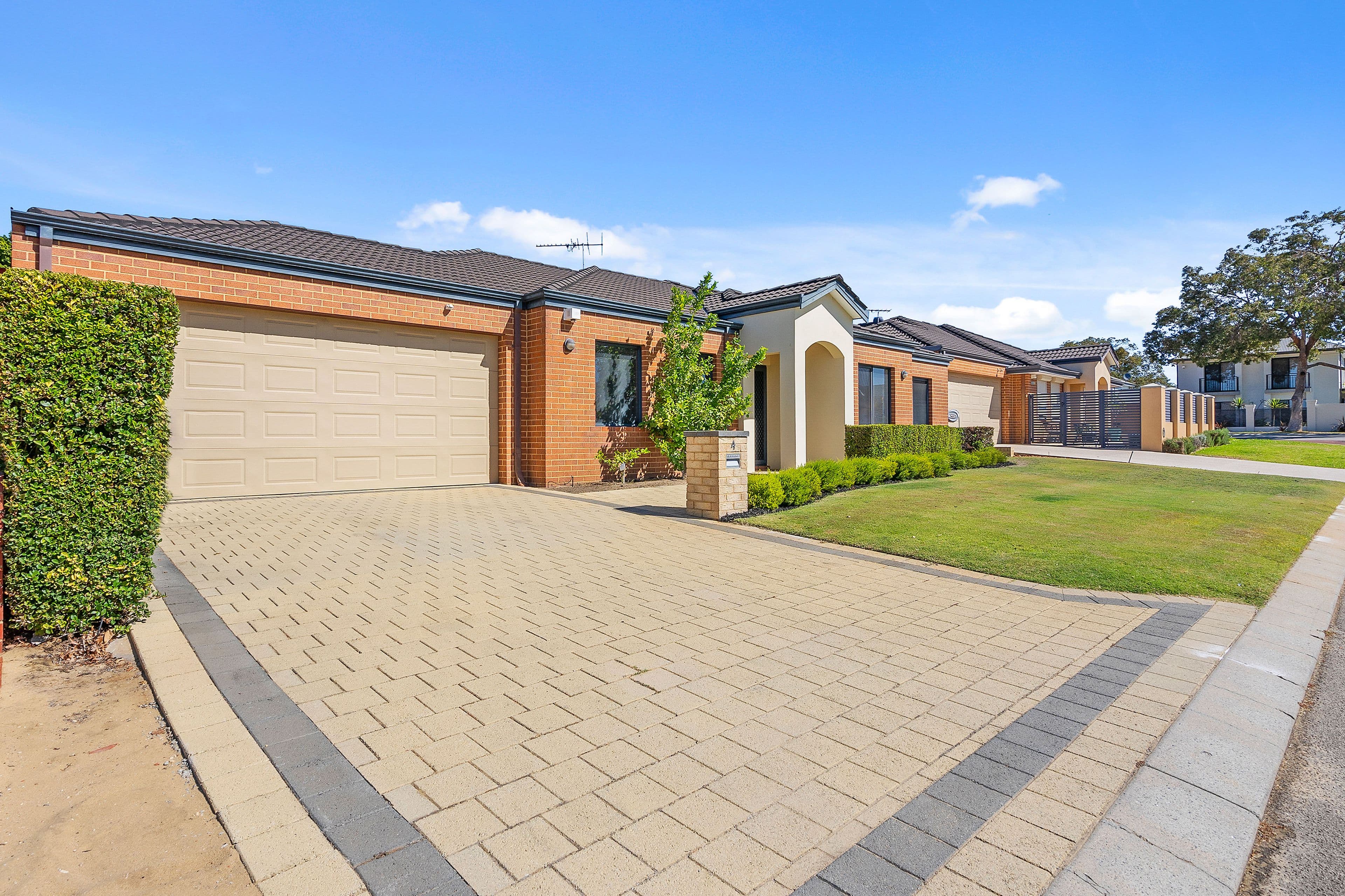4 Lockeport Approach, Madeley WA 6065, Madeley - Thumbnail 2