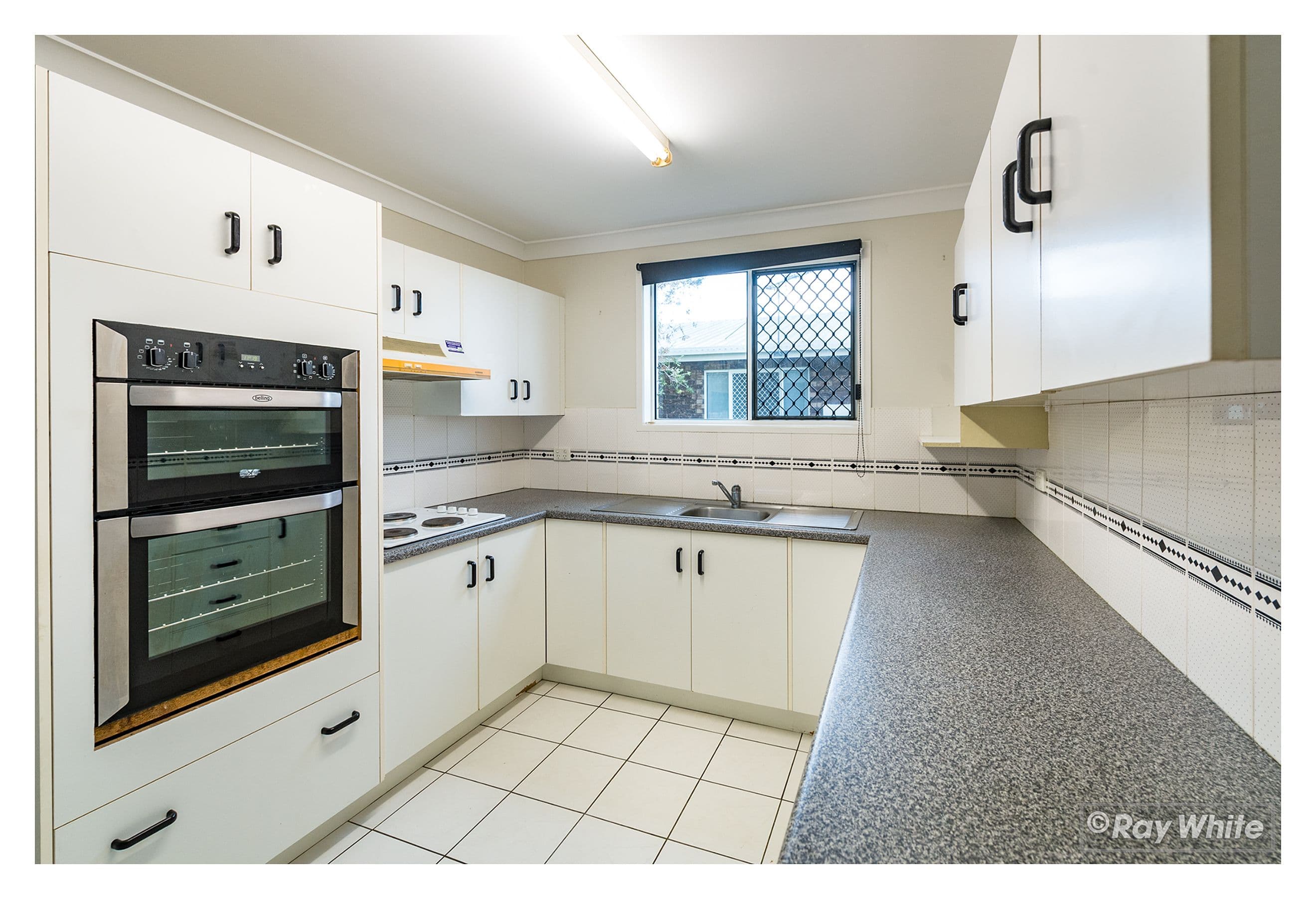 69 Old Capricorn Highway, Gracemere QLD 4702, Gracemere - Thumbnail 2