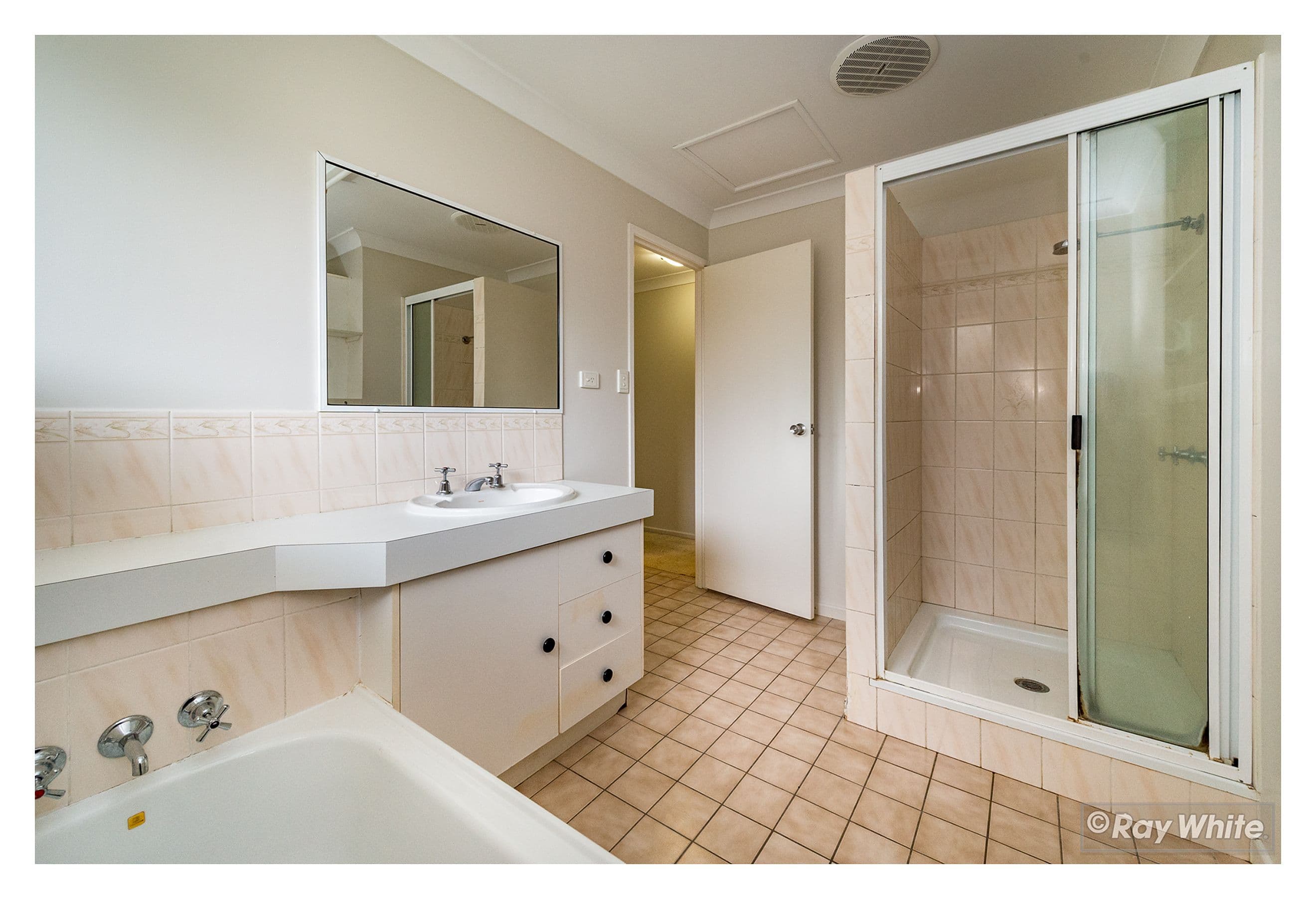 69 Old Capricorn Highway, Gracemere QLD 4702, Gracemere - Thumbnail 6