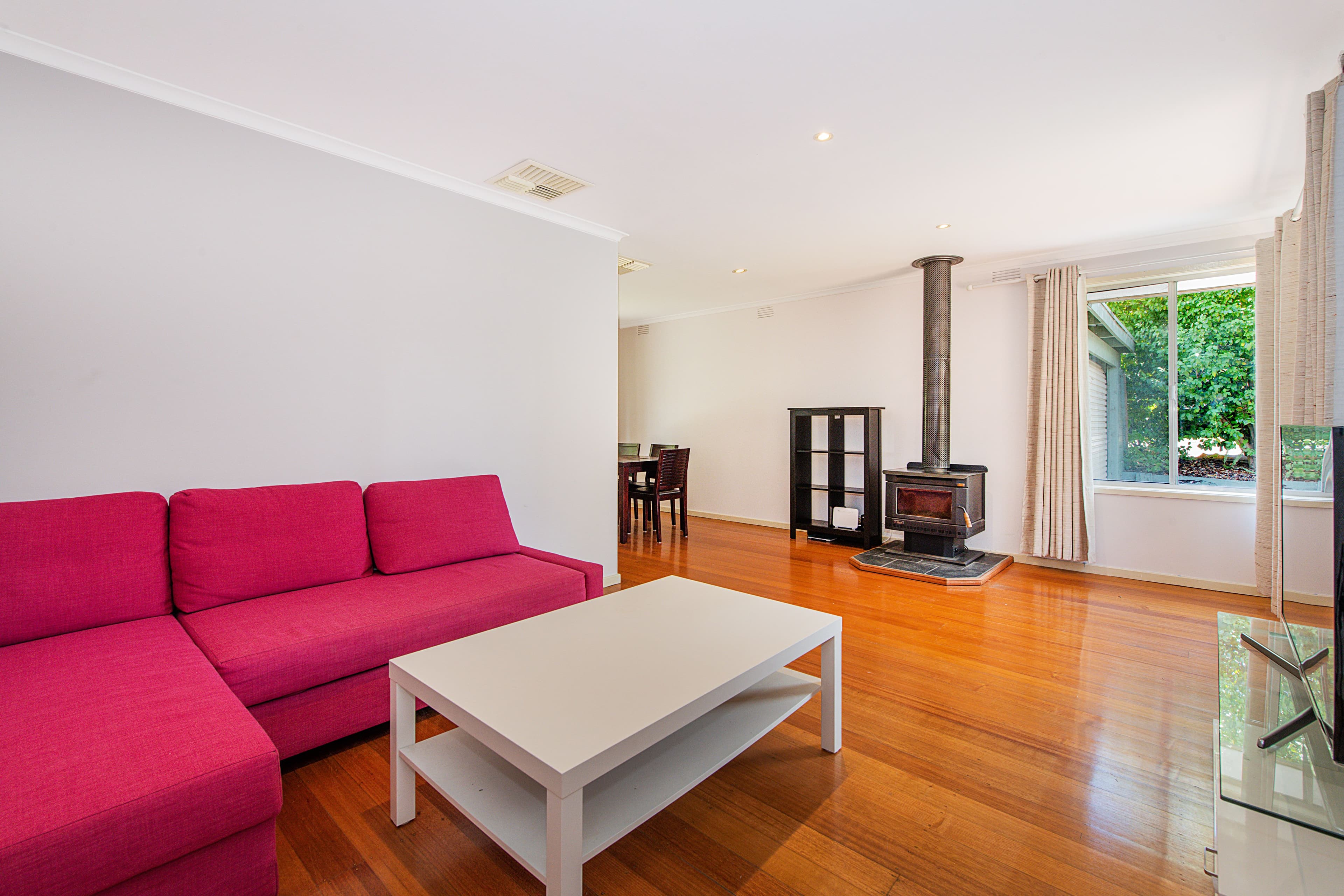 12 Dobson Street, Ferntree Gully VIC 3156, Ferntree Gully - Thumbnail 2