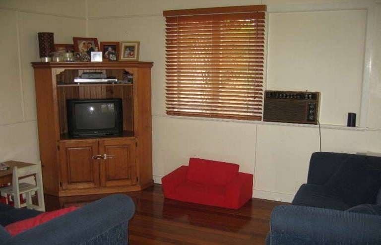31 Witton Road, INDOOROOPILLY QLD 4068, Indooroopilly - Thumbnail 2