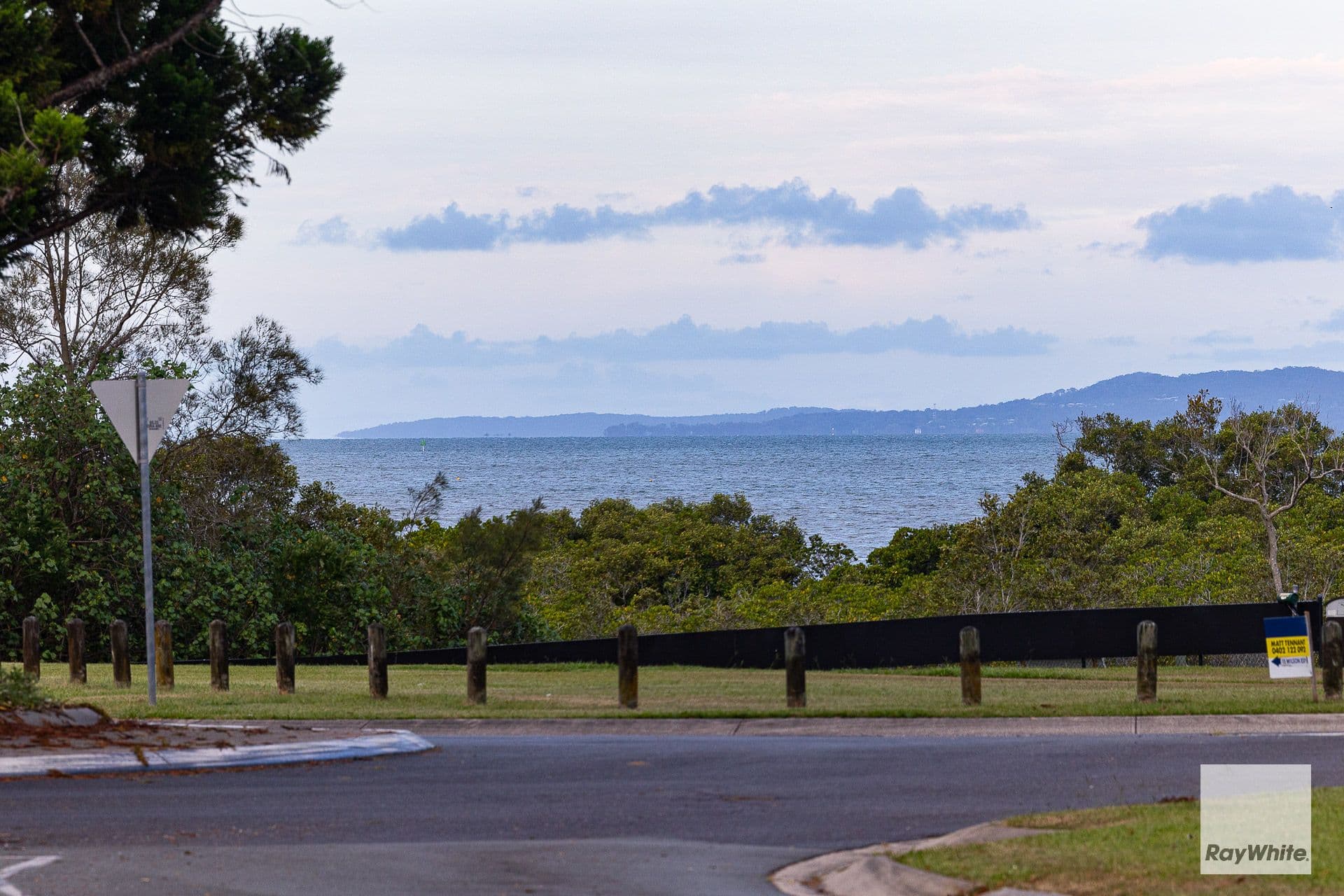 18 Tina Street, Redland Bay QLD 4165, Redland Bay - Thumbnail 5