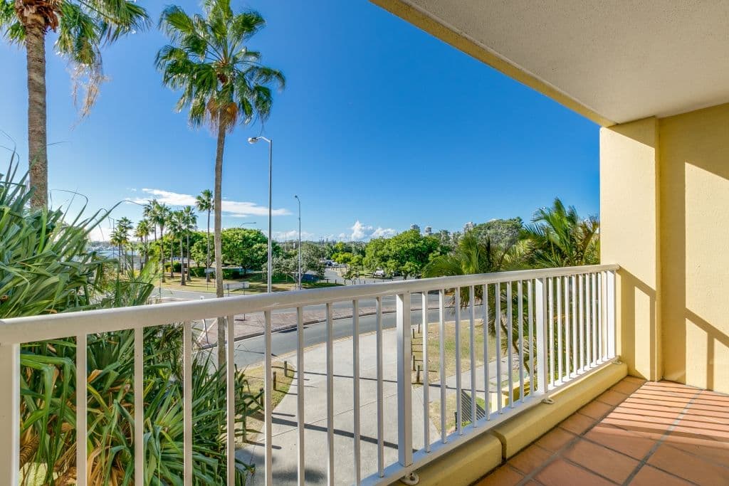 30 Marine Parade, SOUTHPORT QLD 4215, Southport - Thumbnail 2