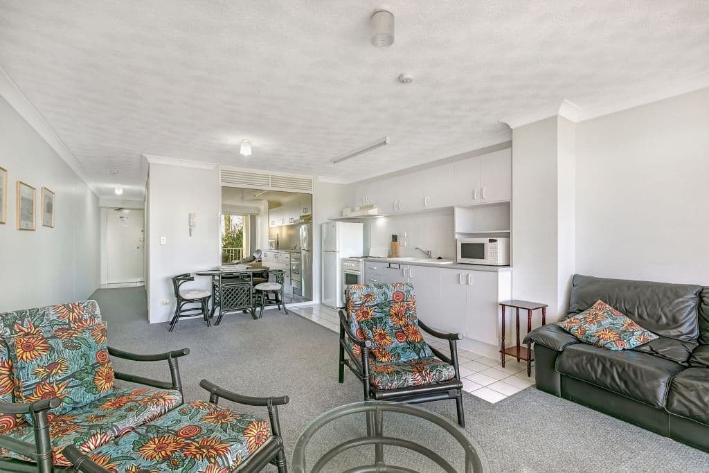 30 Marine Parade, SOUTHPORT QLD 4215, Southport - Thumbnail 5